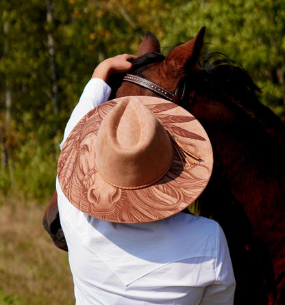 Feather Horse Engraved Cowgirl Hat, Indian Feathers, Rustic Wedding, Horse Cowgirl, Cowgirl Hat
